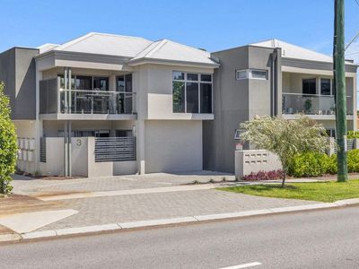 8/3 Leeder Street, Glendalough