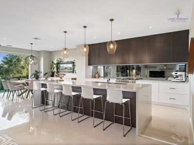 16 Outrigger Court, Point Cook