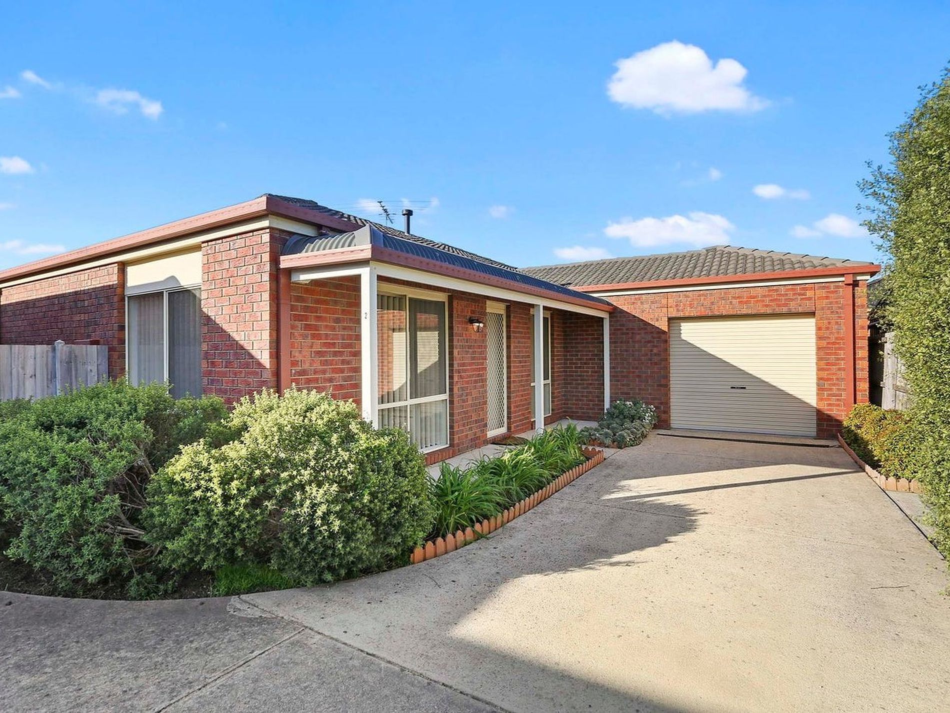 2 / 8 Dennys Court, Grovedale