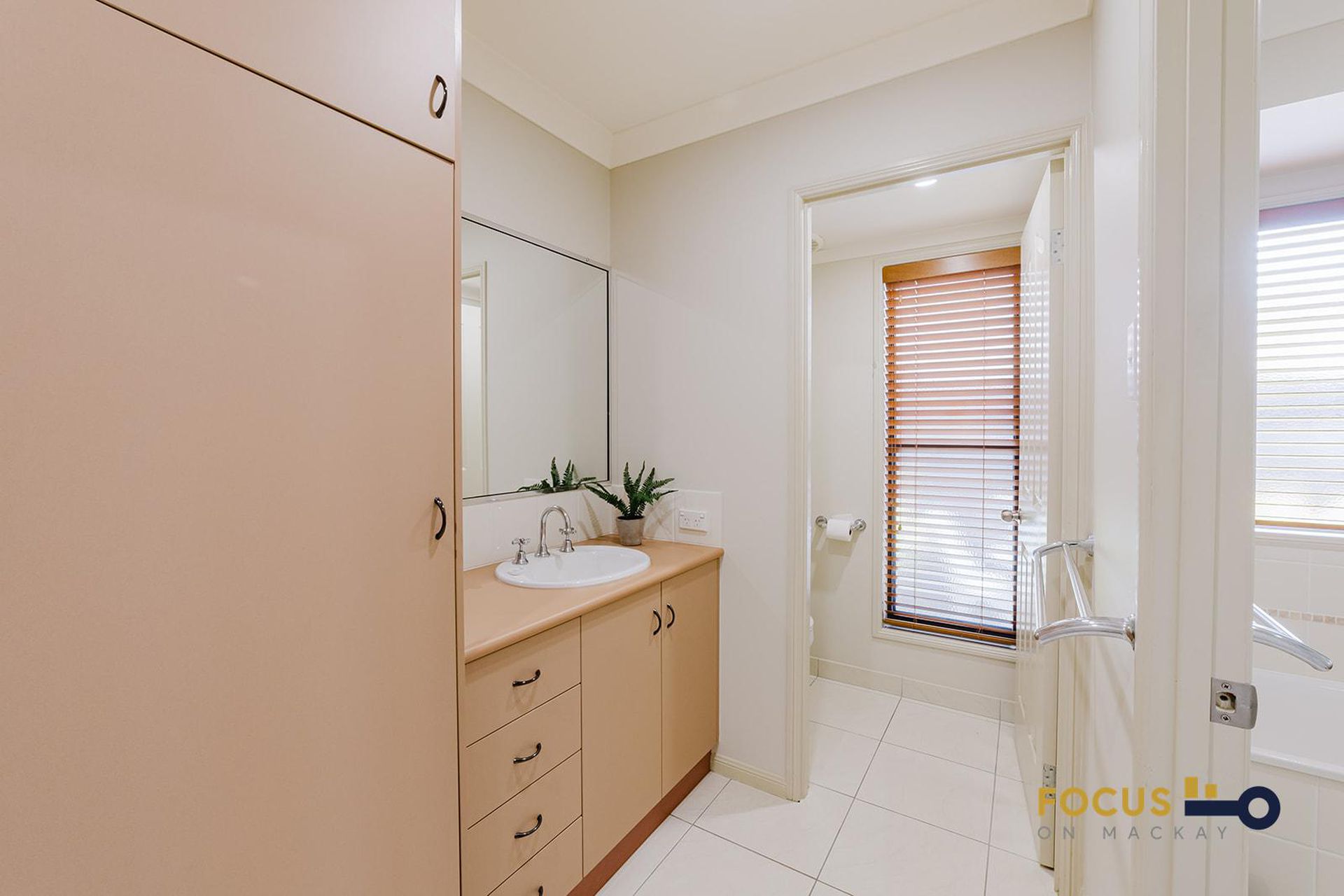 2 Madison Avenue, Glenella