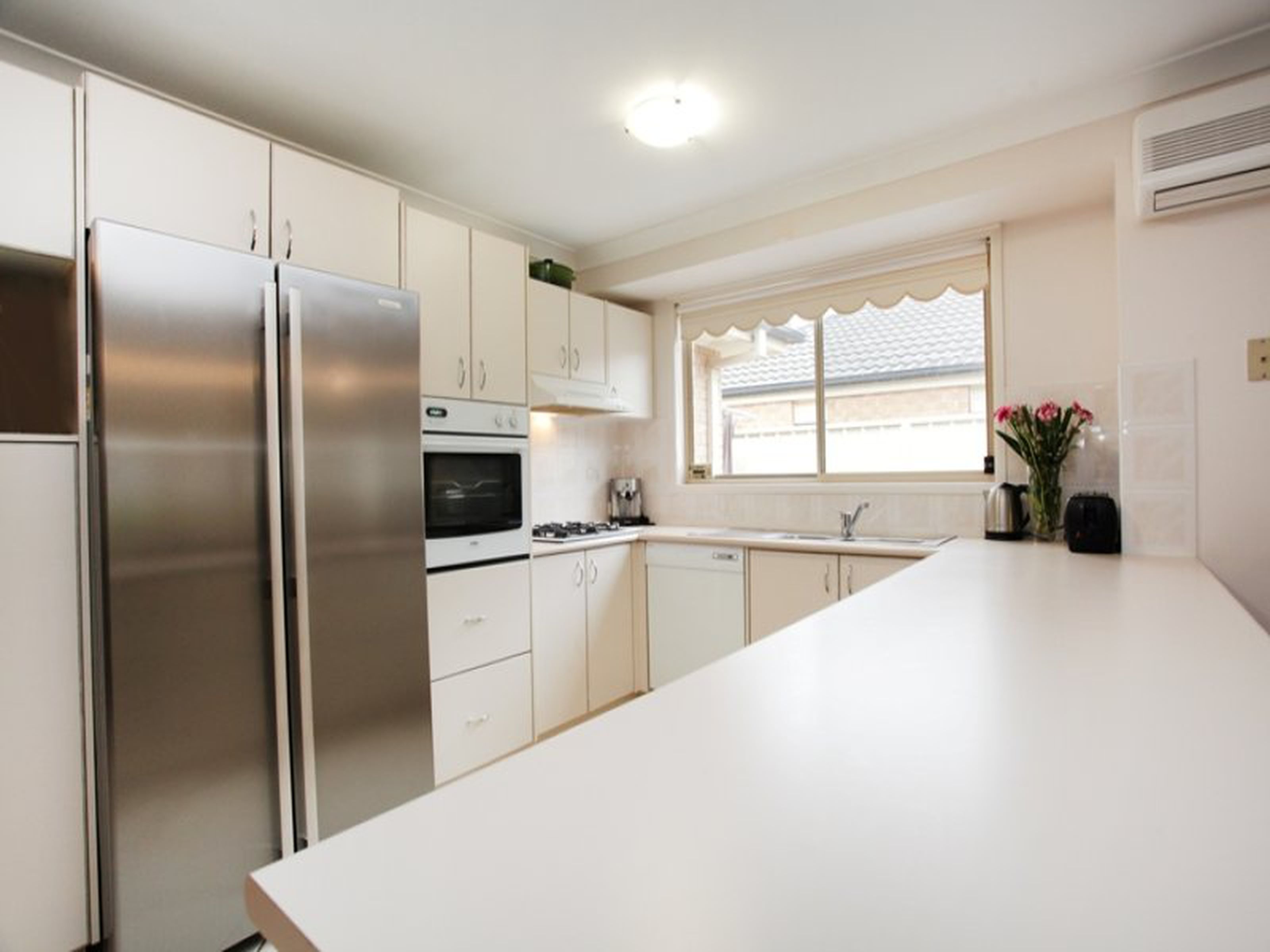 25 Dara Crescent, GLENMORE PARK