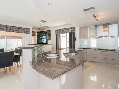 50 Maldives Drive, Hillarys