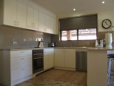 88 Elizabeth Parade, Forster