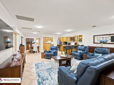 1-6 Woodside Glen, Cranebrook