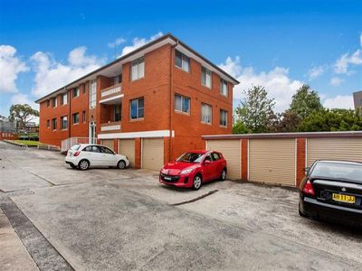 2 / 58 Keira St, Wollongong