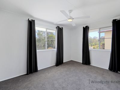 24 MANLEY SMITH DRIVE, Woodgate