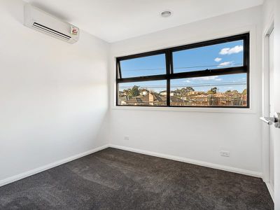 1 / 645 Pascoe Vale Road, Oak Park