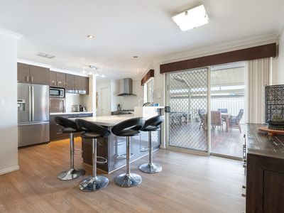 11 Keel Cove, Waikiki