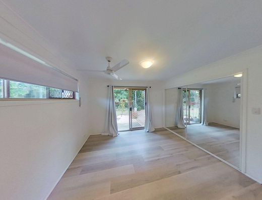 Bushlands Estate Home in Noosaville. Family Friendly with Ample Backyard Entertaining for the Kids & Adults!  image 7