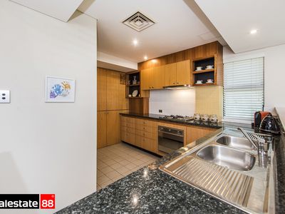 1 / 132 Royal Street, East Perth