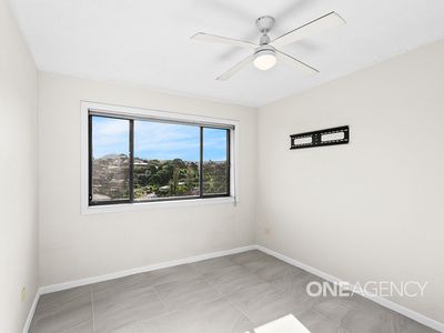 4 / 16 Hurry Crescent, Warrawong