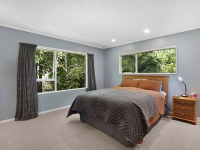 23 Renown Road, Raumati South