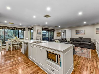 8 Coral Court, Mount Gambier