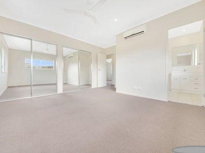 1 / 1 Collins Lane, Kin Kora