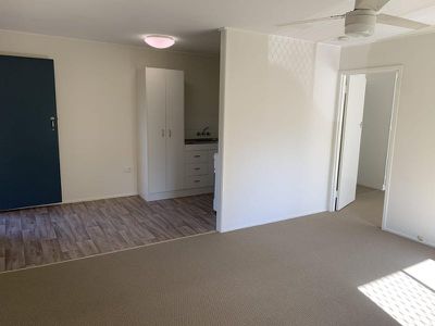2 / 59 Park Street, Coorparoo
