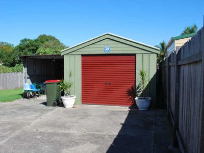 3 Elouera Street, Lake Illawarra