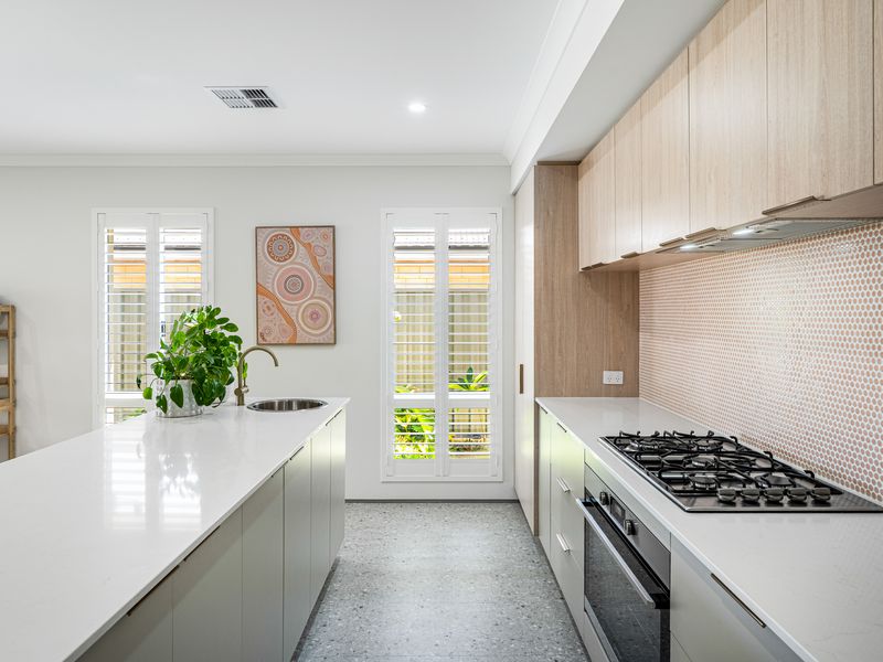 8 BLUEBERRY LOOP, Byford