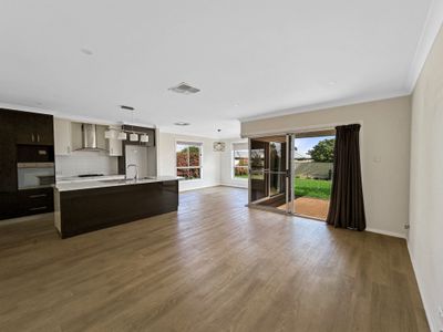 65 Page Avenue, Dubbo