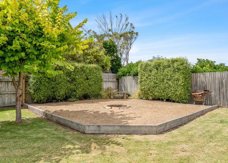 37 Waterford Avenue, Portland