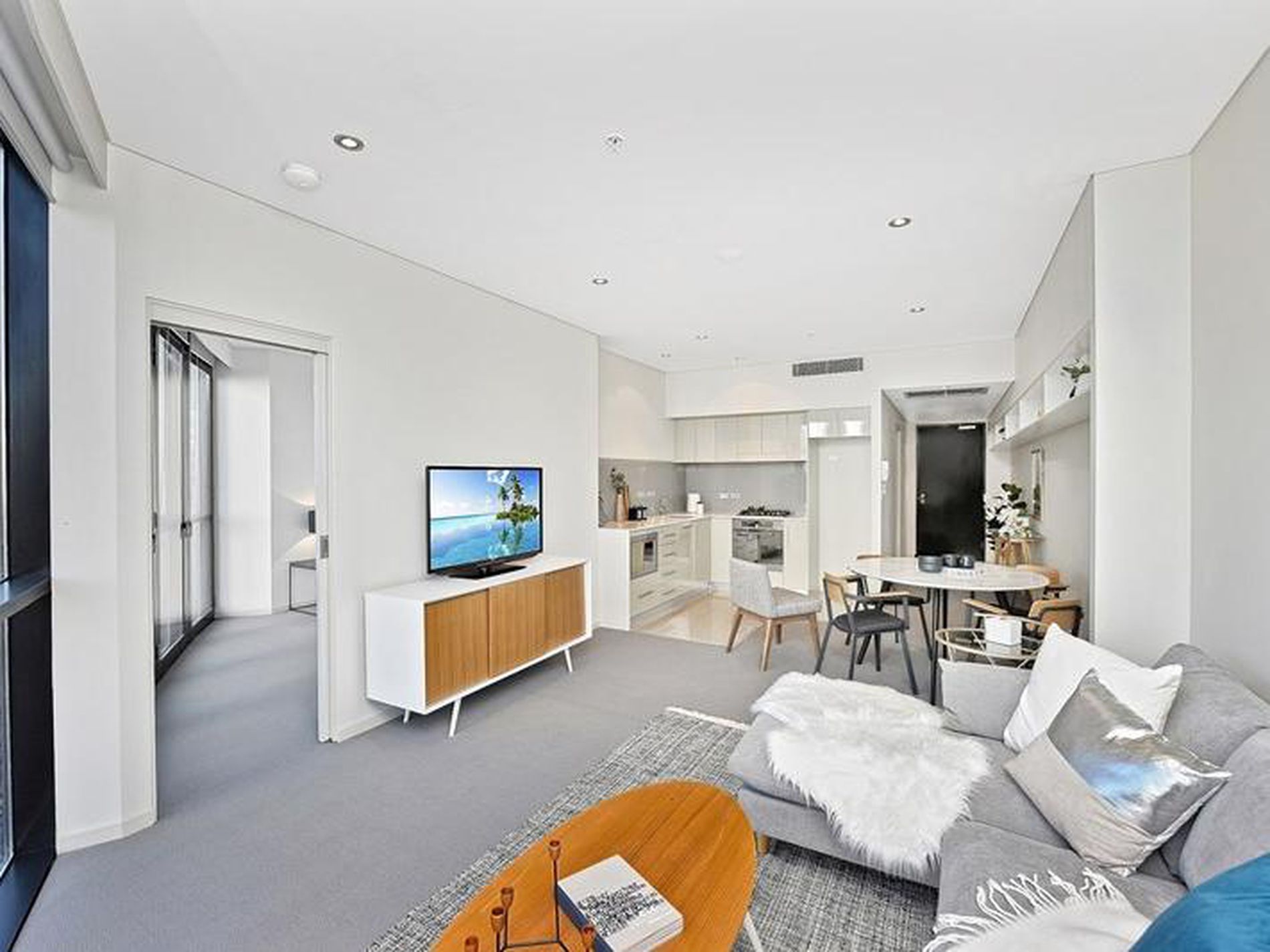 608 / 710-722 George Street, Sydney