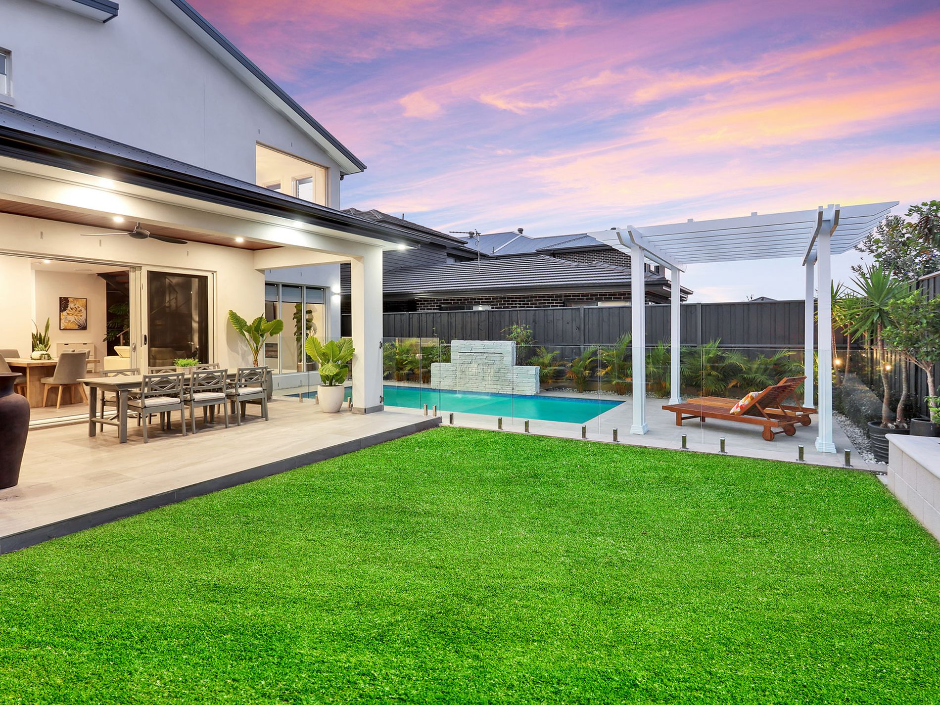 10 Navelina Street, Box Hill