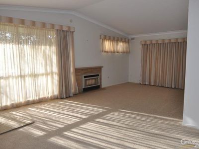 13 Banksia Crescent, Dubbo
