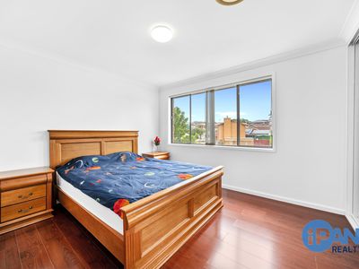 27 Glen Logan Road, Bossley Park