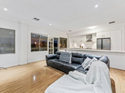 63 / 22 Nile Street, East Perth