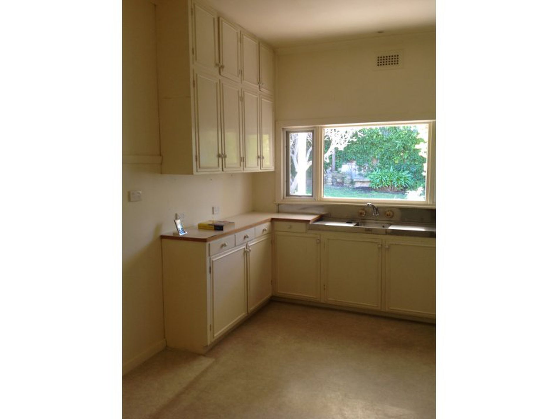 50 Fairview Avenue, Newtown