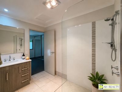 1 / 8 MacArthur Street, Moranbah