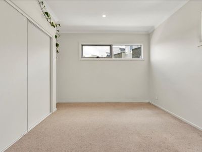 34 Luxe Terrace, Point Cook