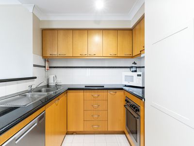 13 / 122 Mounts Bay Road, Perth