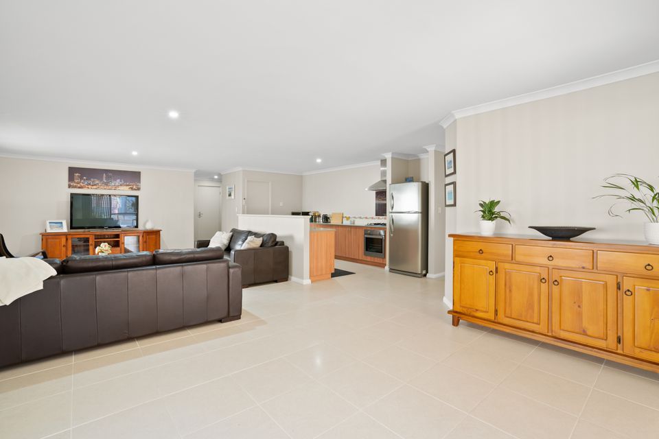 16 Aldersyde Meander, Baldivis