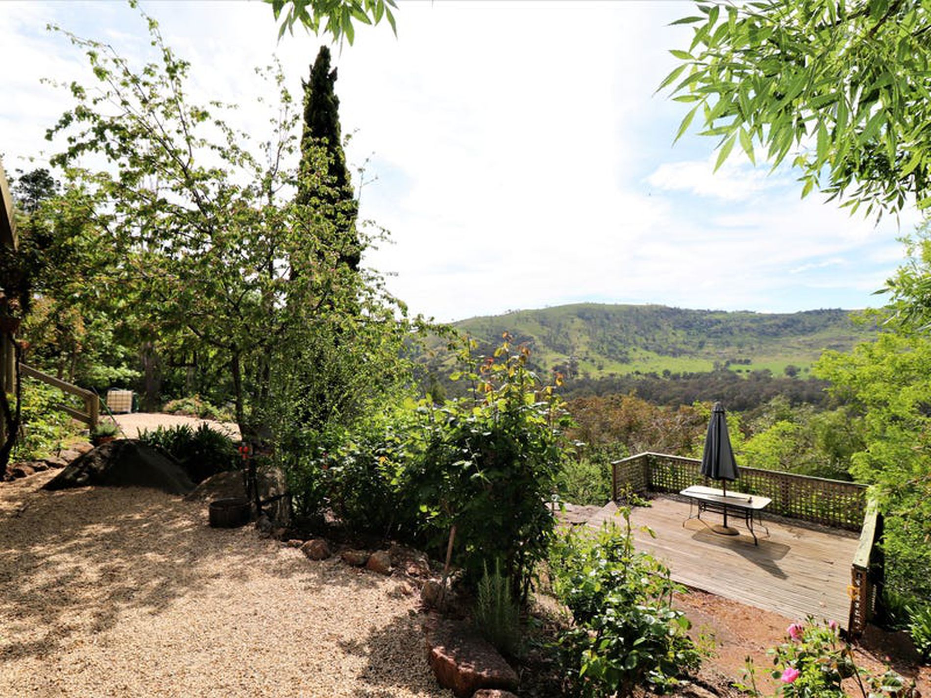 8387 GV Highway, Trawool