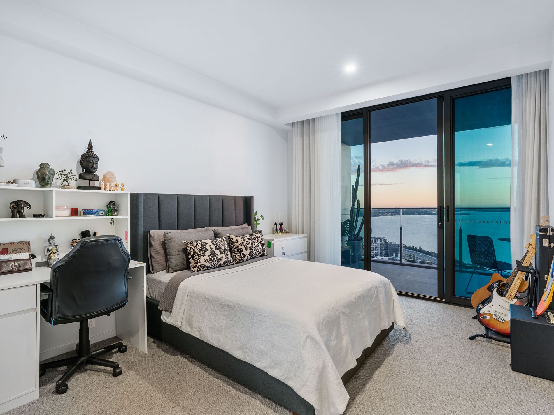 3303 / 99 Mill Point Road, South Perth