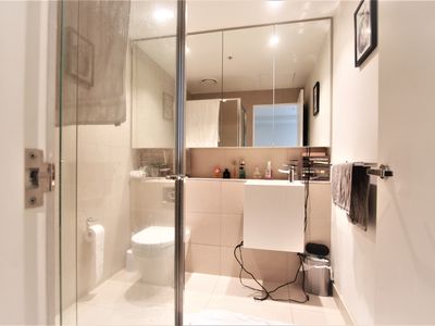 LG02 / 11 Flockhart Street, Abbotsford