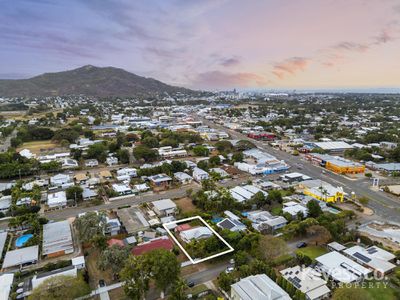 11 Kenilworth Avenue, Hyde Park