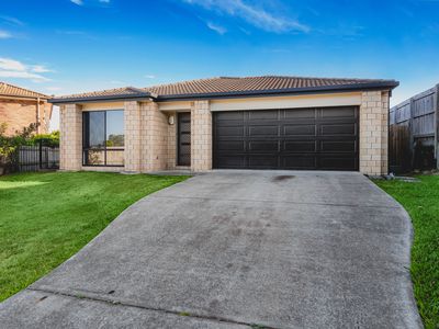 15 Mungana Drive, Upper Coomera