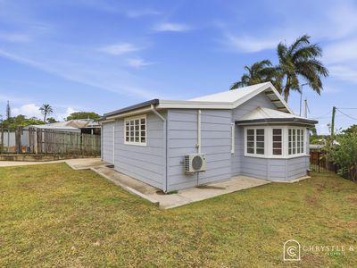 7 Hill End Road, Glenella