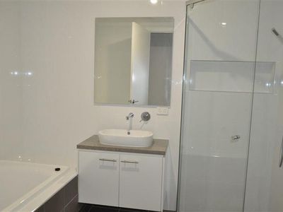 2 / 56 Clement Street, Forbes