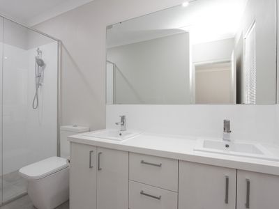 8C Shaw Road, Innaloo