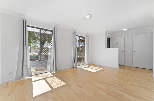 72 Cambridge Crescent, Cooloongup