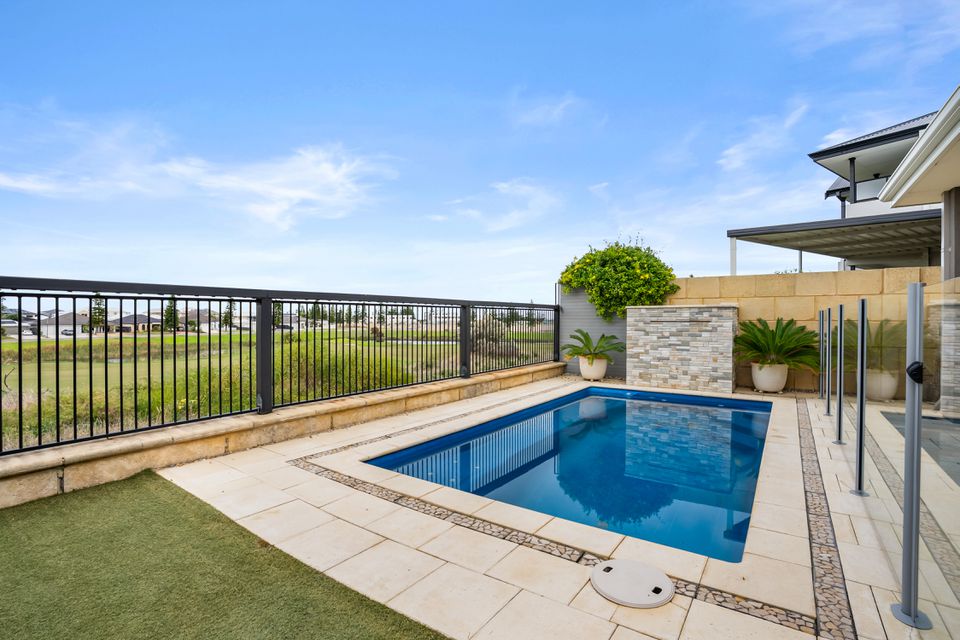39 BROULEE LANE, Secret Harbour