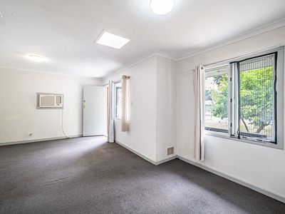 24 Grasmere Way, Kelmscott