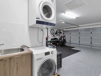 6 Lugano Mews, Andergrove