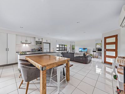 4 Keel Court, Cannonvale