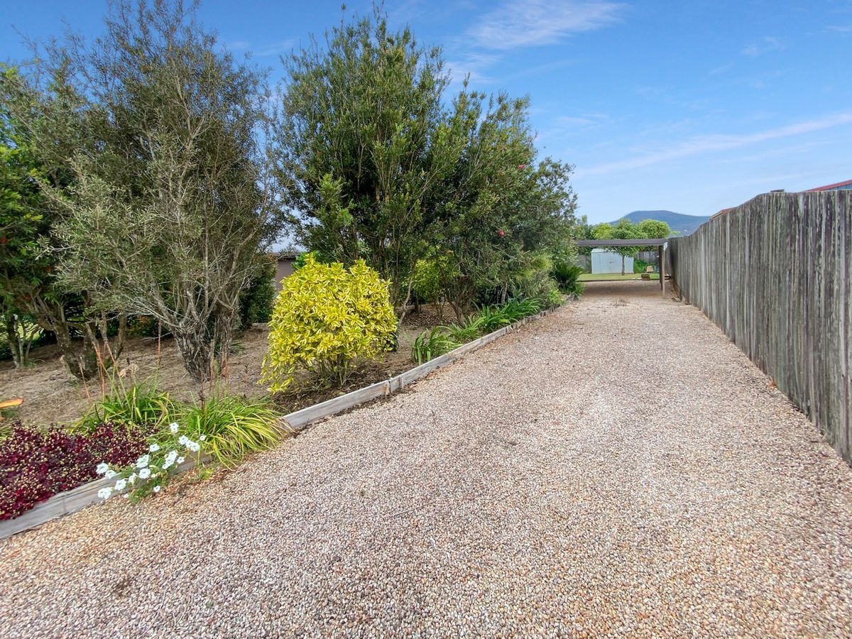 13 Carnation Street, Atherton