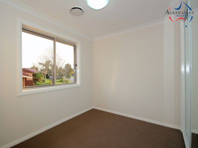 2 / 6 Edmund Blackett Close, St Clair