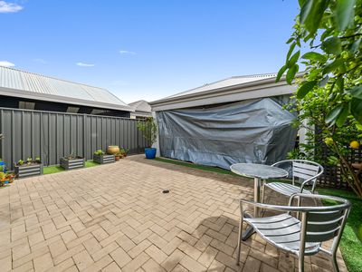 43 Sawooth Bend, Banksia Grove