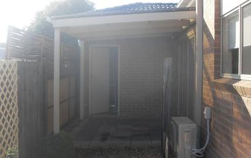 2 / 34 Sing Street, Berwick